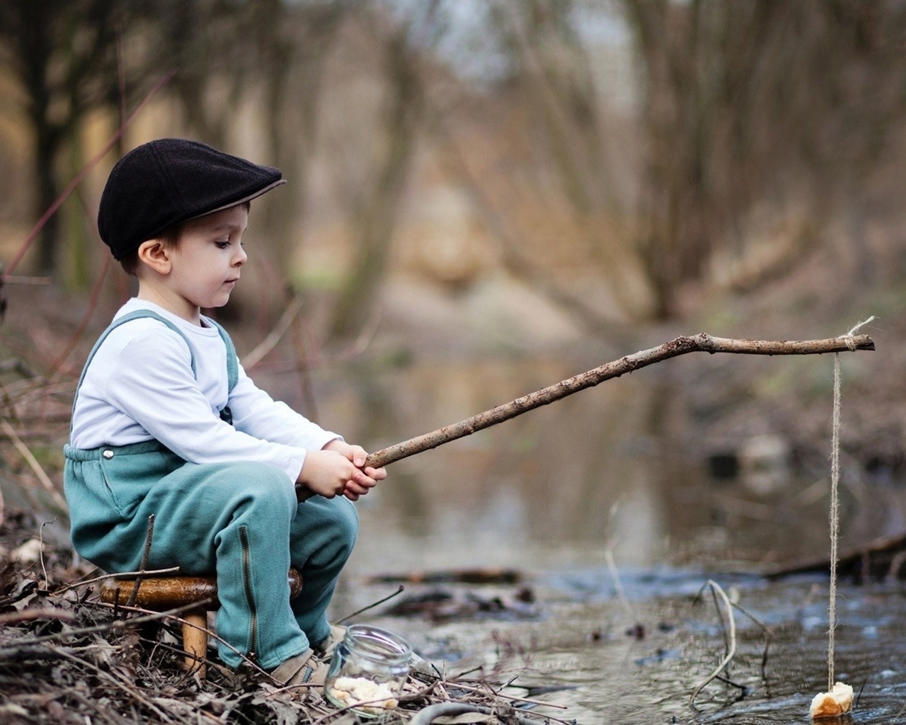 Картинка: Мальчик, рыбалка, удочка, игра, ручей
