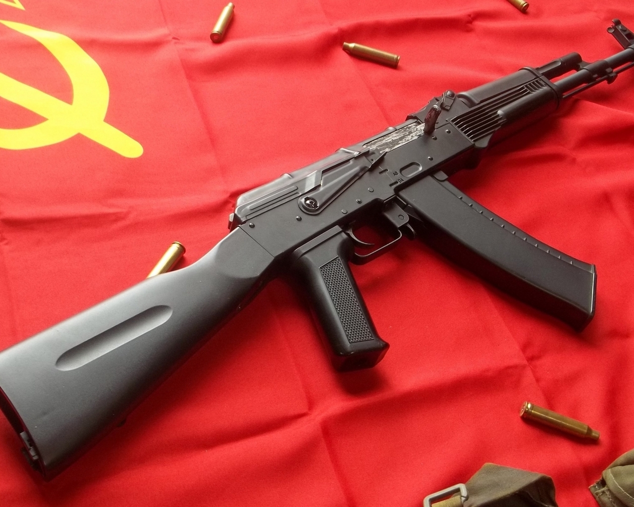 Image: Automatic, Kalashnikov, ammo, flag, banner, USSR, AK