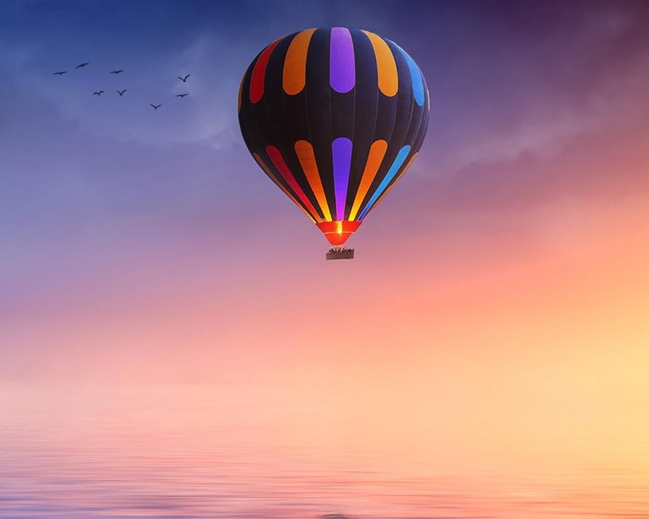 Картинка: Воздушный шар, летит, небо, вода, отражение, птицы