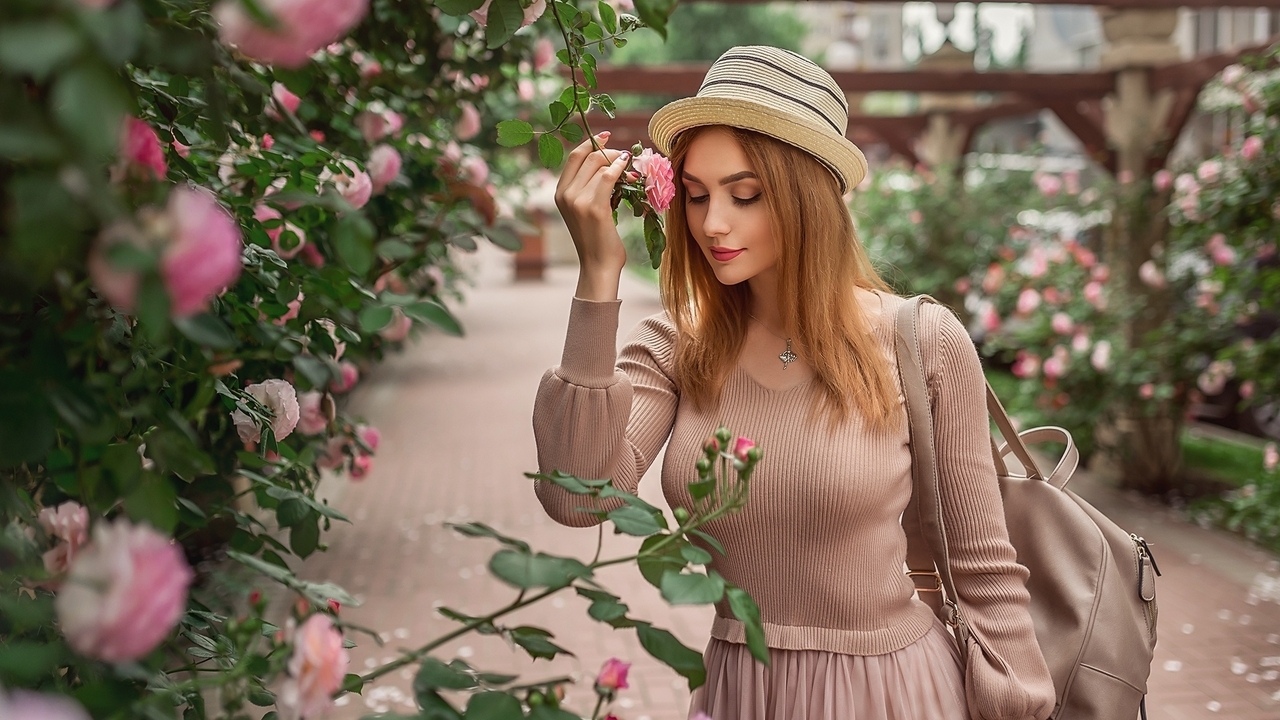 Image: Girl, pink, dress, hat, mood, rose, Bush, garden, backpack, Christina Kardava