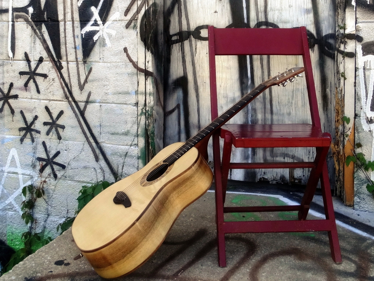 Картинка: Гитара, стул, рисунок, граффити