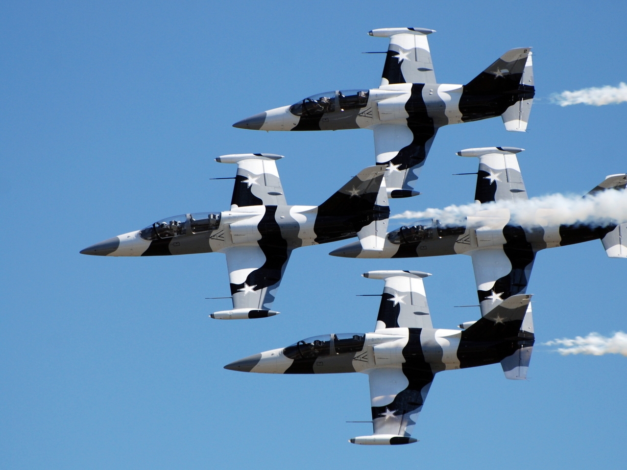 Картинка: L-39 albatross, самолет, армия, небо, полёт, след