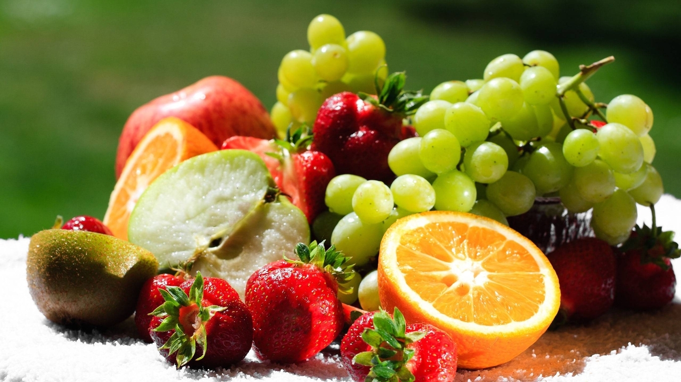 Image: Fruits, vitamins, grapes, vine, bunch, berries, strawberry, orange, kiwi, apple, mate