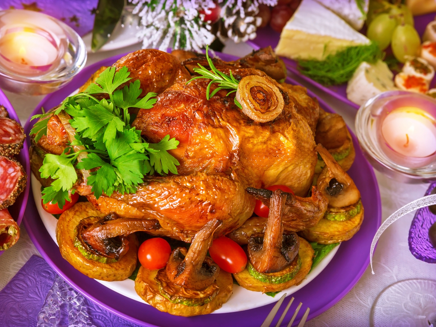 Image: Dish, chicken, parsley, tomatoes, mushrooms, candles, feast
