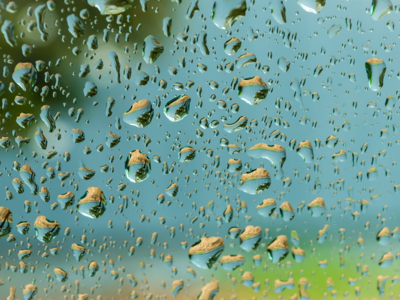 Image: Drops, water, glass, blurred background