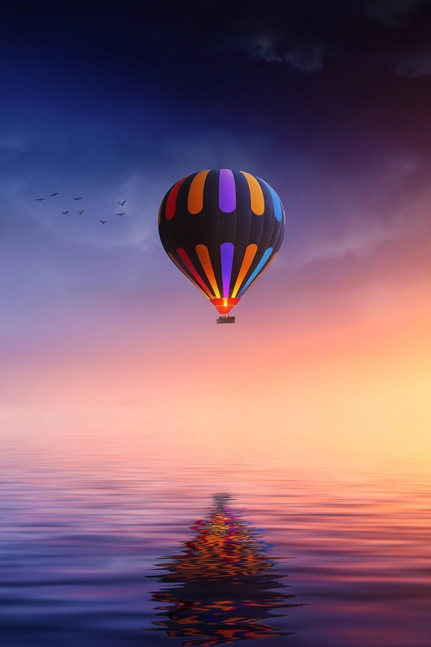Картинка: Воздушный шар, летит, небо, вода, отражение, птицы