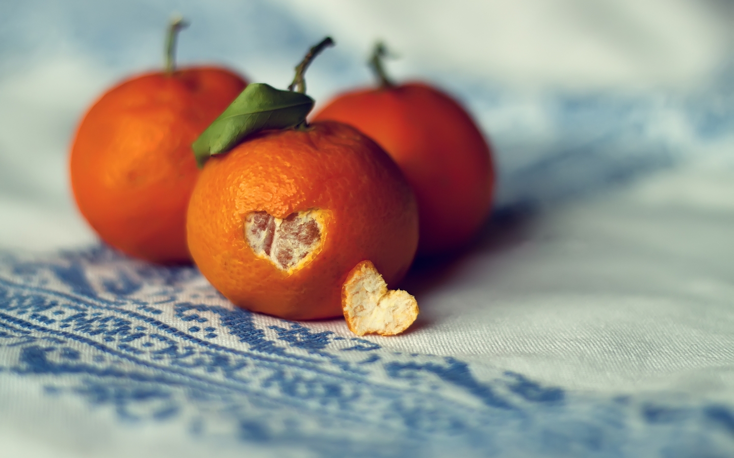 Image: Tangerines, citrus, skin, heart, leaf
