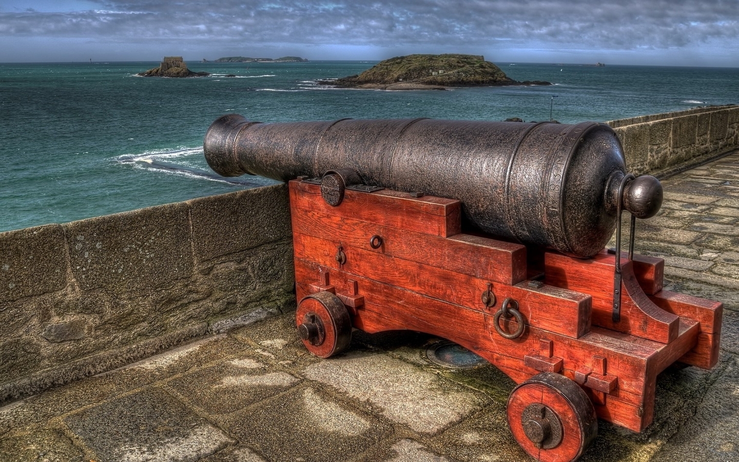 Image: Weapon, gun, sea, wall, sky, fortress, France, Saint-Malo