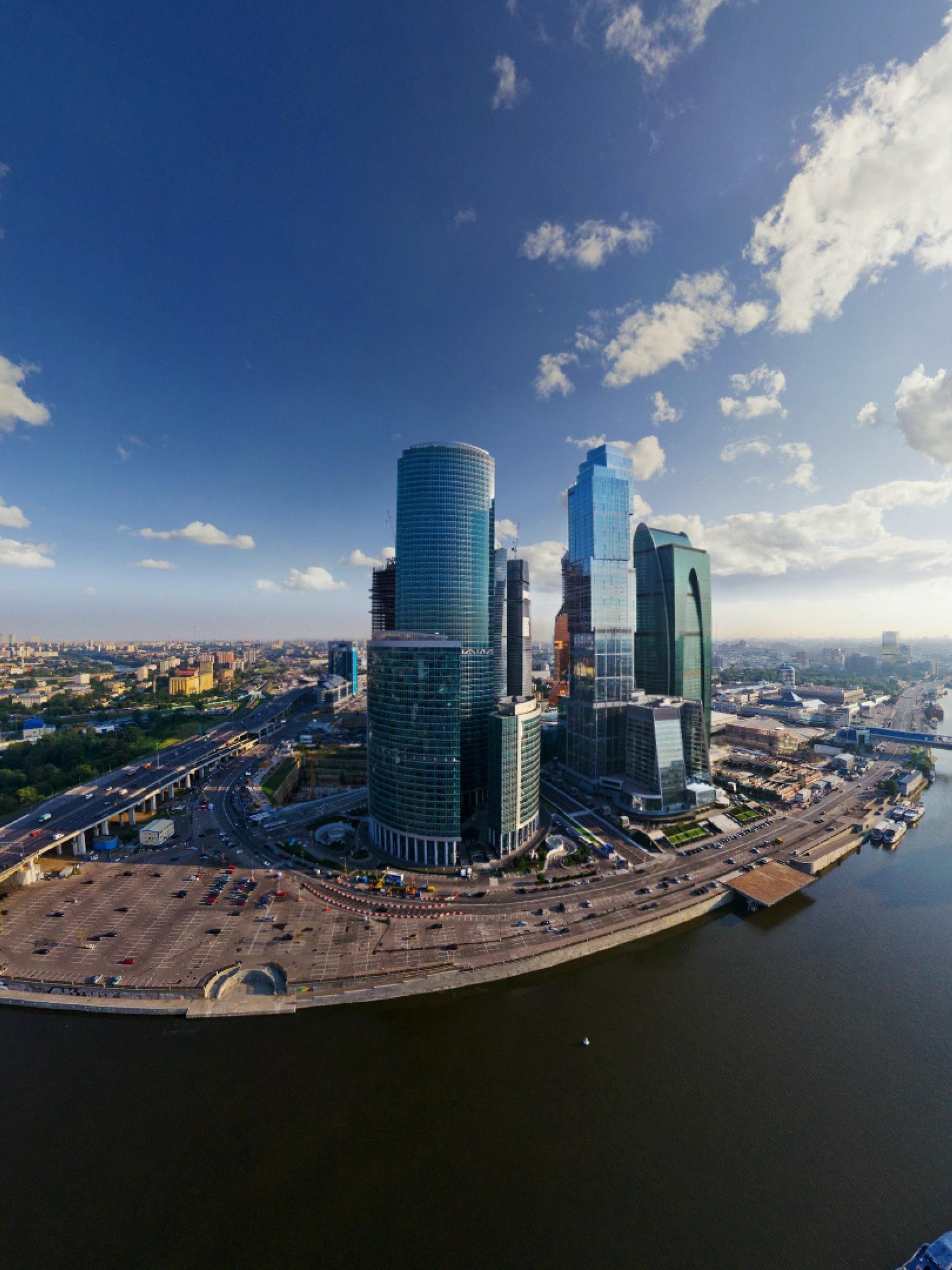Картинка: Москва, город, центр, река, мост, здания, высотки, небо, облака, панорама