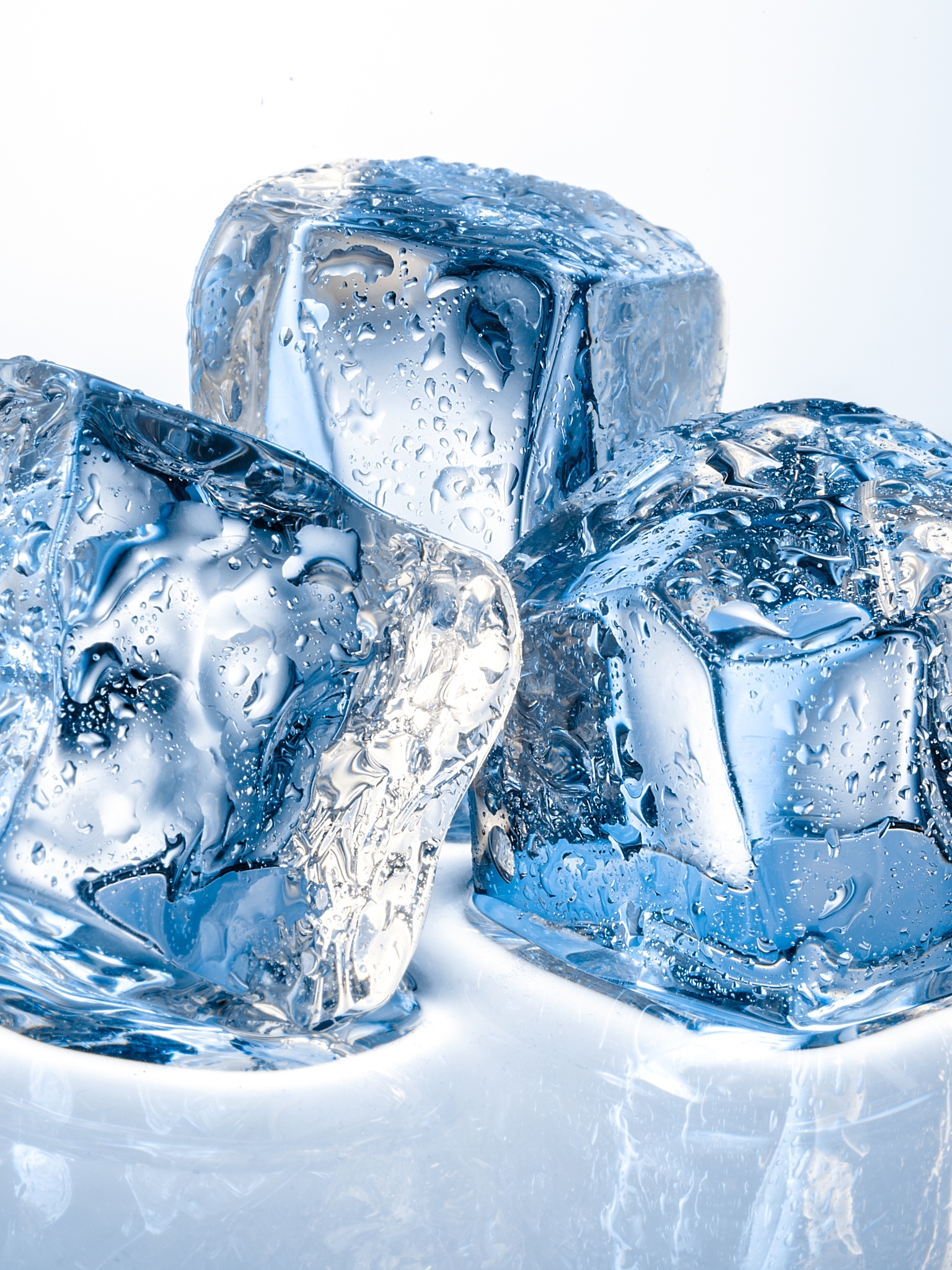 Image: Ice, water, drops, melt, three, cubes, reflection