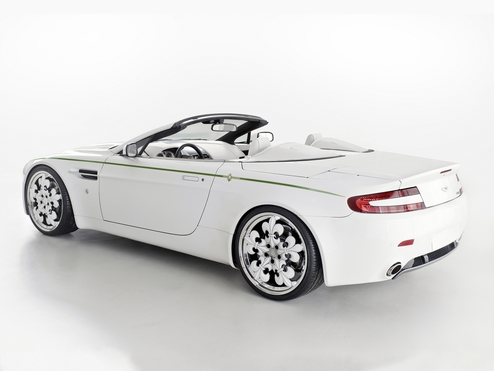 Image: Aston Martin, V8, Vantage, white, Roadster, white background, wheels