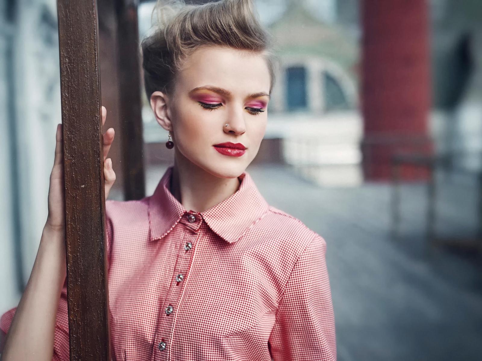 Image: Girl, model, makeup, shirt, red, plaid, Alena Emelyanova, blurred background