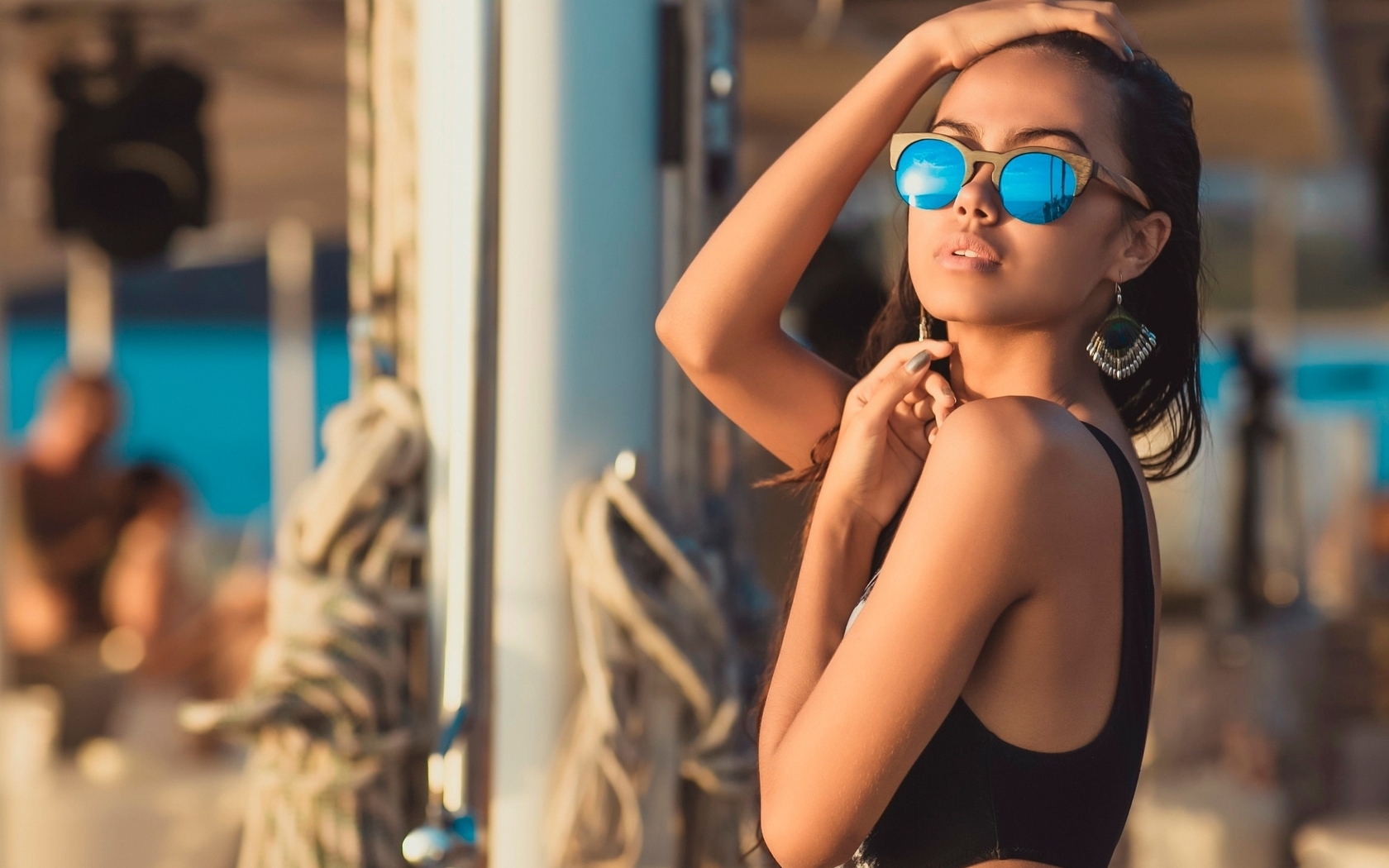 Image: Girl, glasses, reflection, sun, summer, earrings, sea