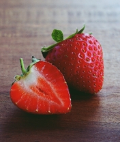 Картинка: Клубника, ягоды, срез, половина