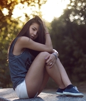 Image: Brunette, sitting, eyes, legs, white shorts, Asian
