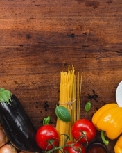 Image: Pasta, eggplant, spaghetti, tomatoes, peppers, onions, vegetables