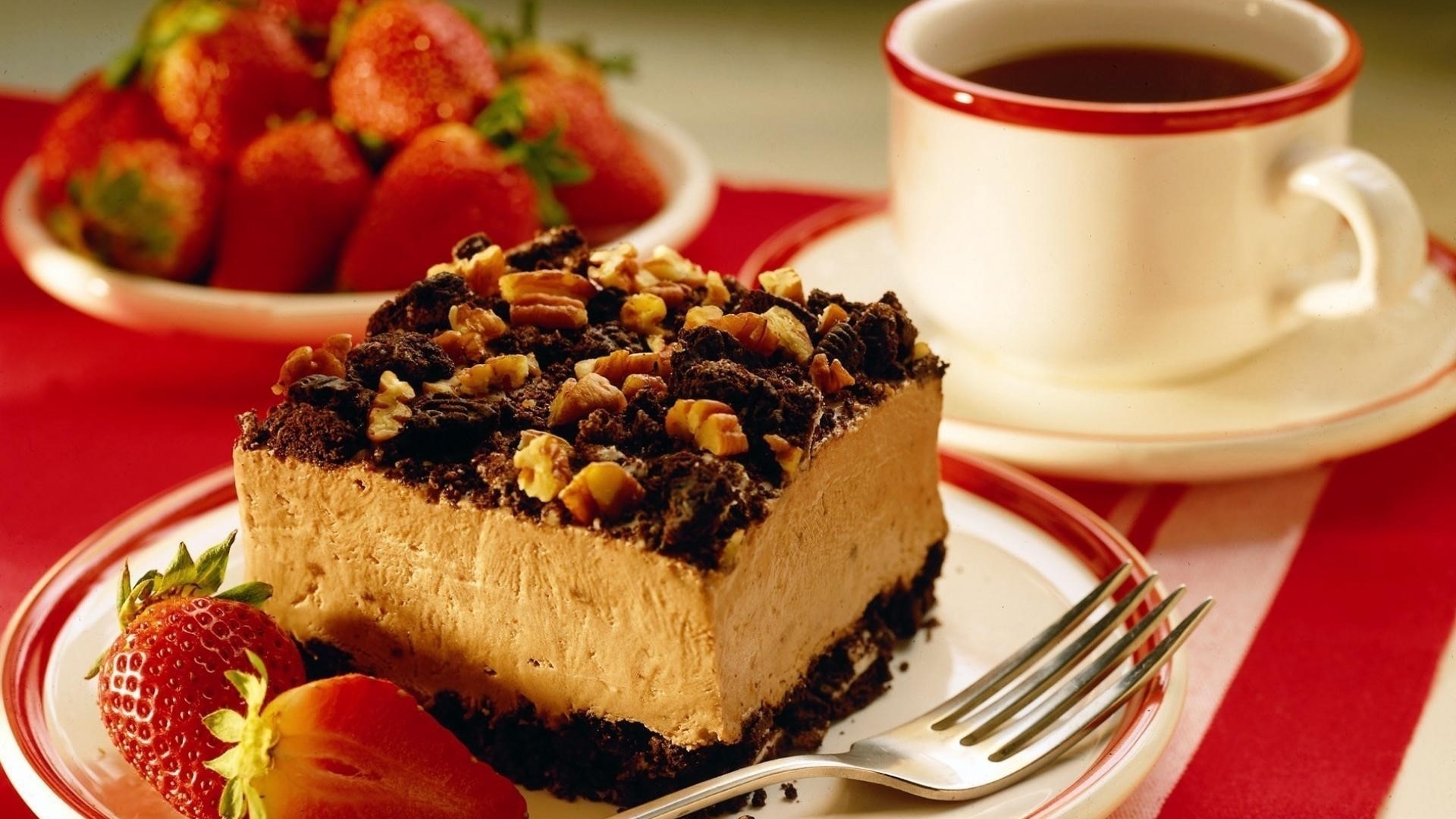 Image: Cake, sweet, dessert, berries, strawberry, tea