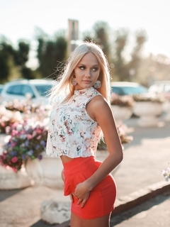 Image: Girl, blonde, posing, street, sun, Solovьev
