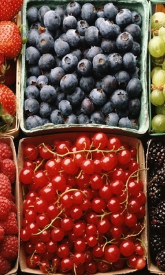 Image: Strawberries, blueberries, gooseberries, raspberries, red currant, BlackBerry