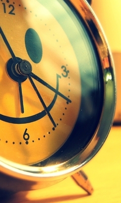 Картинка: Часы, будильник, циферблат, стрелки, улыбка