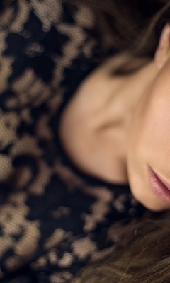 Картинка: Katrine Thyge Jensen, брюнетка, голубые, красивые глаза, ресницы, брови, губы