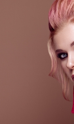 Image: Girl, face, makeup, model, pink hair, the earrings-brush