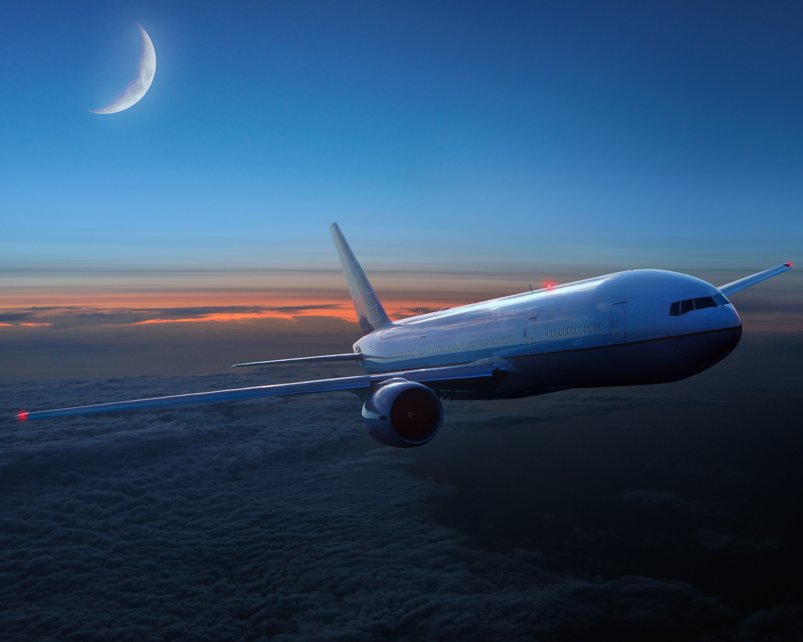 Картинка: Самолёт, вечер, сумерки, облака, небо, месяц, луна