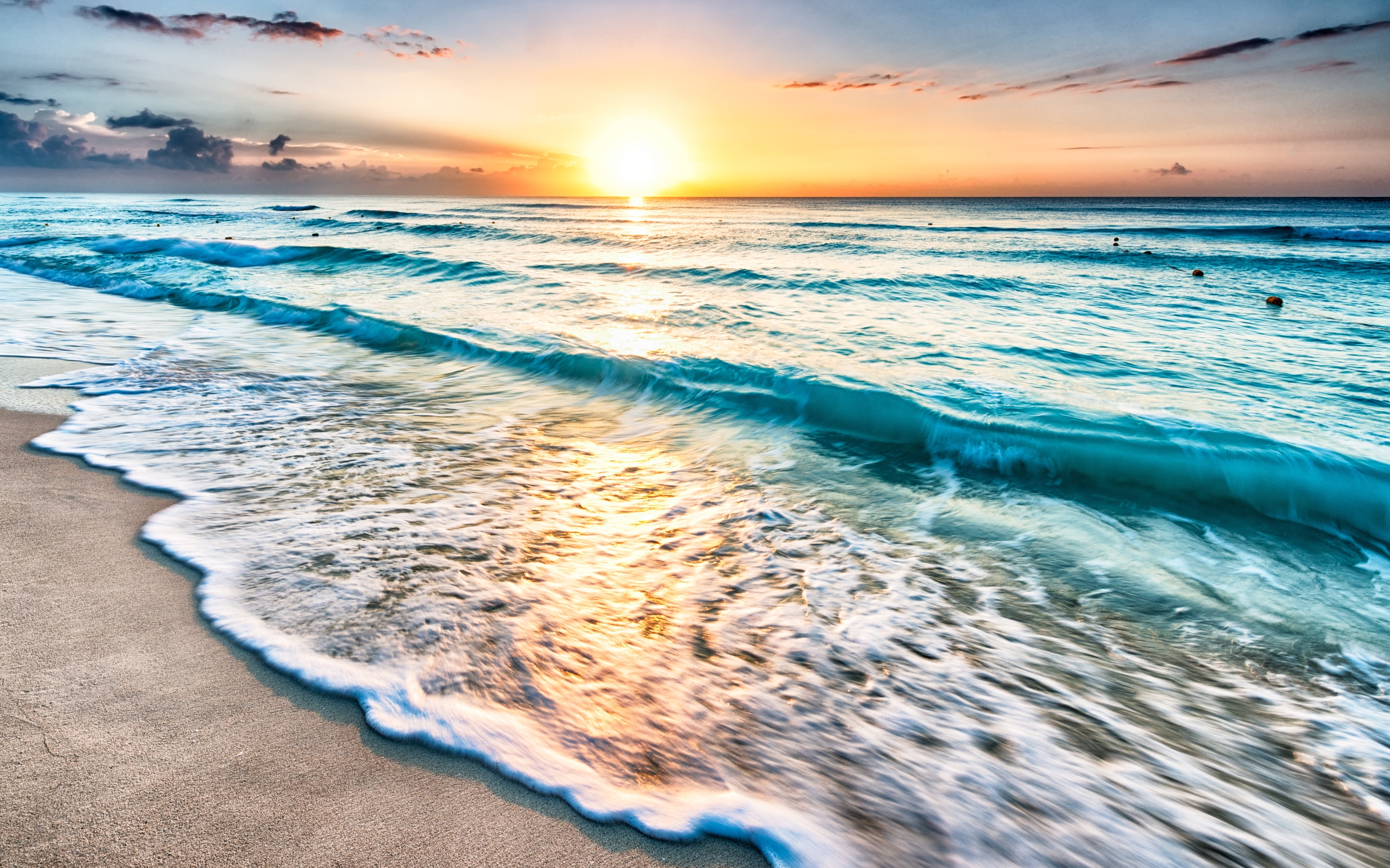 Картинка: Вода, море, океан, волны, пена, суша, песок, небо, закат, горизонт, пейзаж