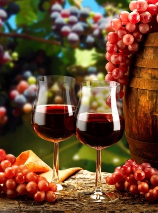Картинка: Вино, бокалы, виноград, грозди, лоза, бочка