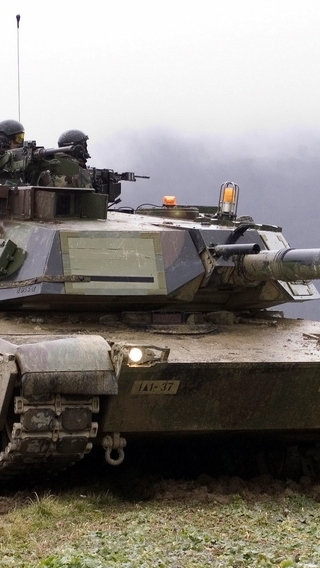 Image: Tank, weapon, military unit, barrel, soldiers, field, fog
