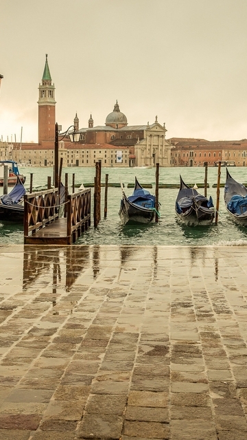 Картинка: Венеция, Италия, здания, фонарный столб, отражение, пристань, гондола, лодка, вода