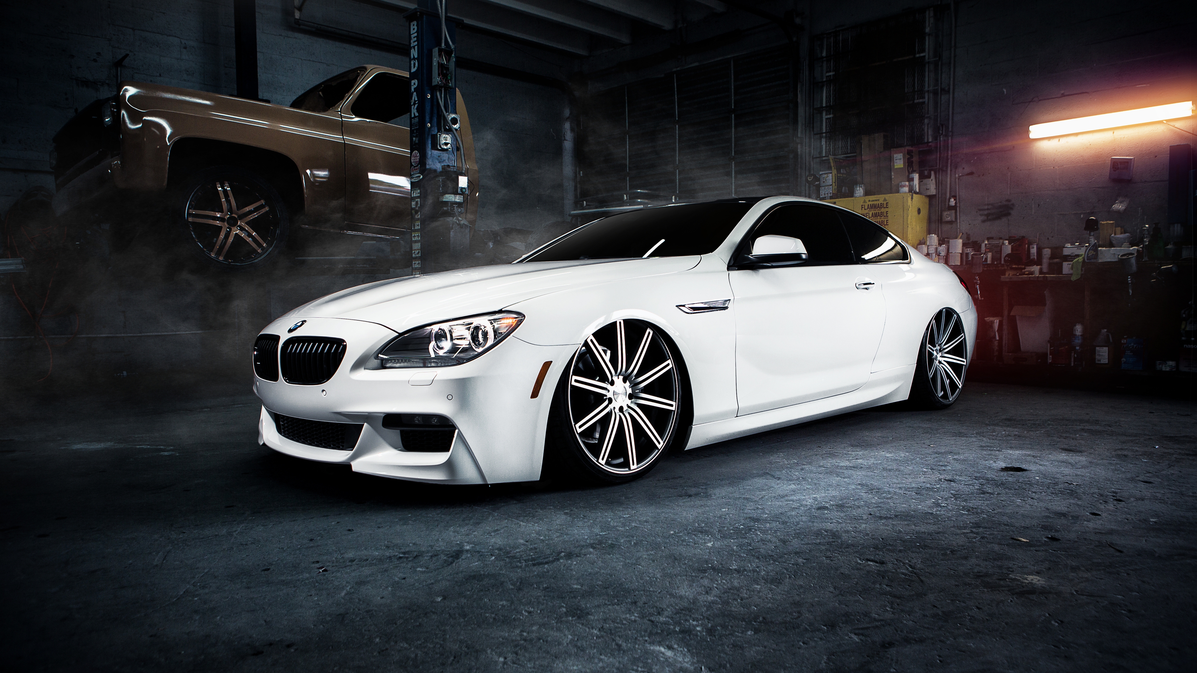 Image: BMW, m6, white, low profile, landing, garage, workshop