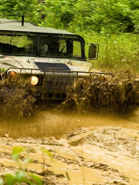 Image: Hummer, mud, splashes, camouflage, army