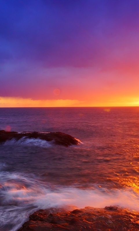 Картинка: Море, закат, камни, волны, берег, небо, Солнце, облака, отражение