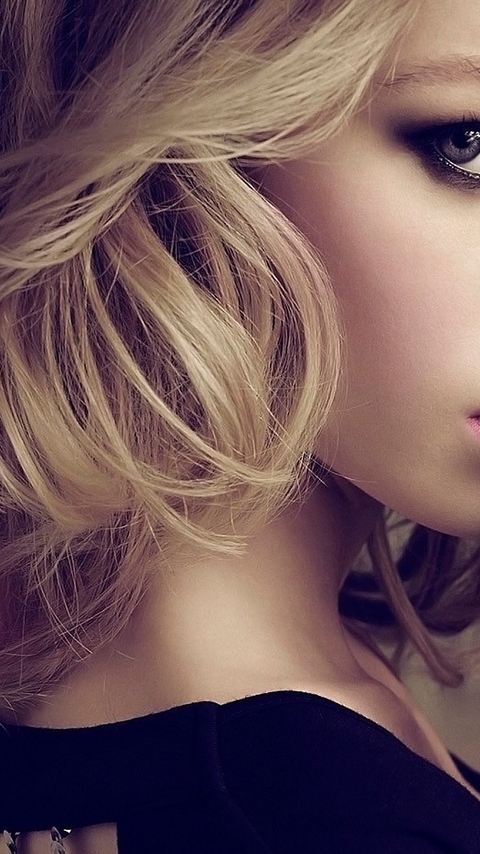 Image: Girl, blonde, look, makeup, hair, ring