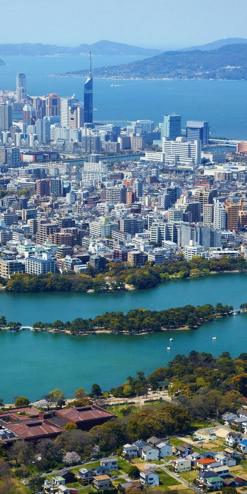 Картинка: Япония, Фукуока, дома, высотки, здания, мегаполис, море, вода, деревья, горы