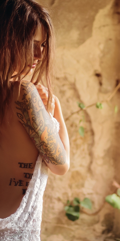Image: Brunette, hair, girl, back, tattoo
