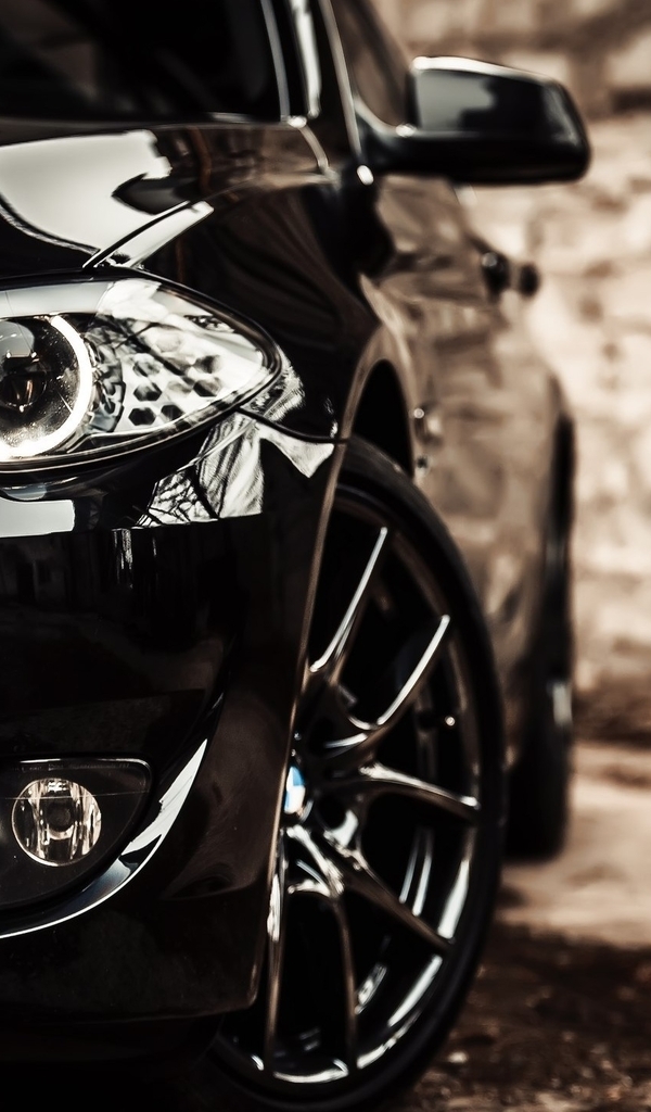 Картинка: BMW, M5, чёрный, передок, бампер, фары, колеса, литьё