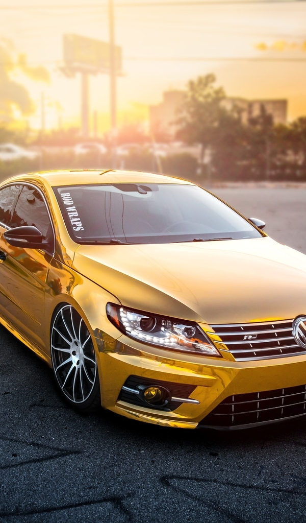 Картинка: Volkswagen, Gold, закат, отражение, асфальт