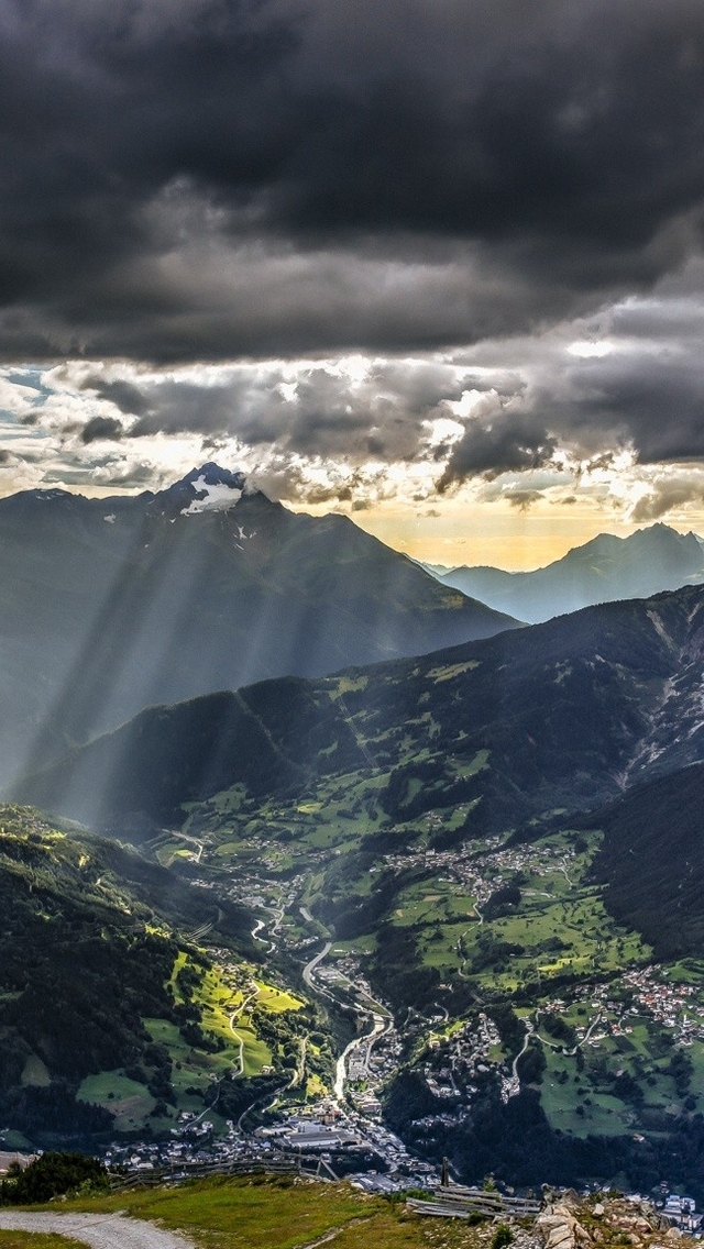 Image: Mountains, landscape, valley, village, sunlight, clouds