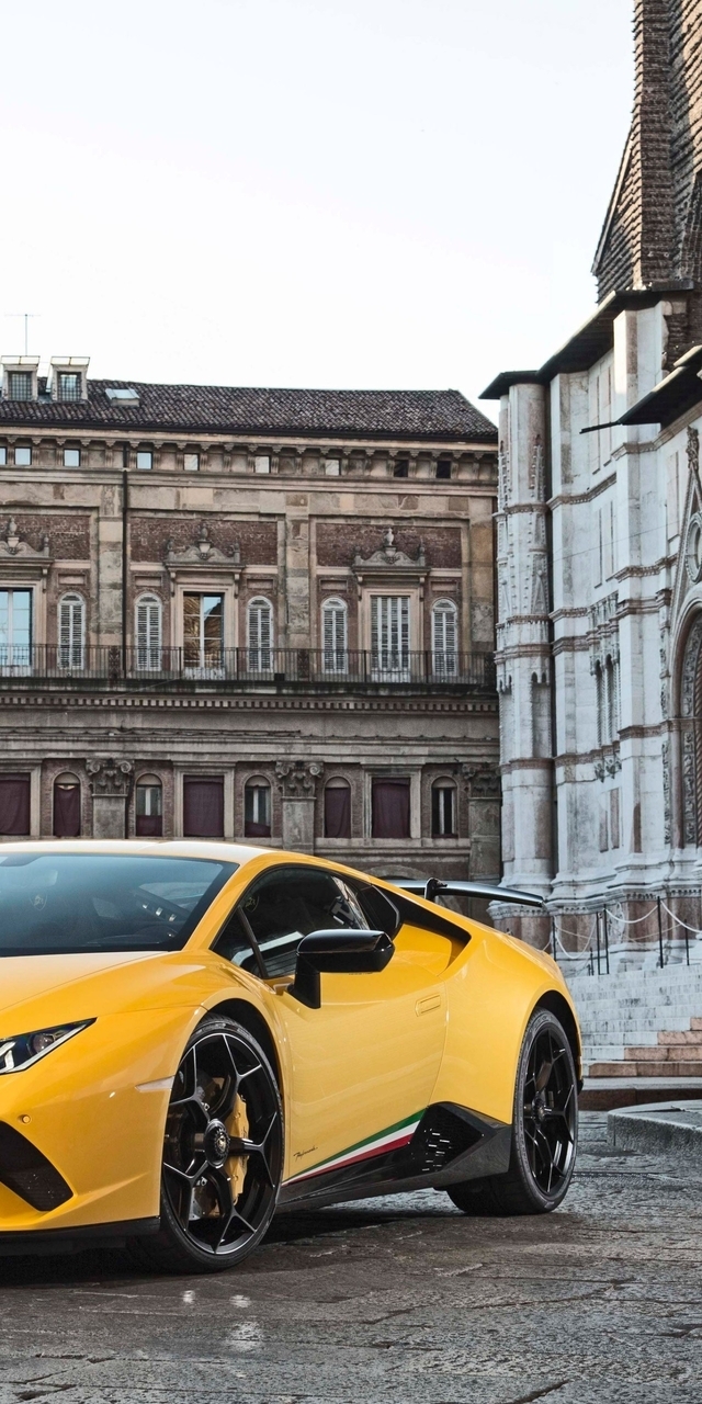 Image: Lamborghini Huracan, Coupe, yellow, sport car, supercars, old building, Italy