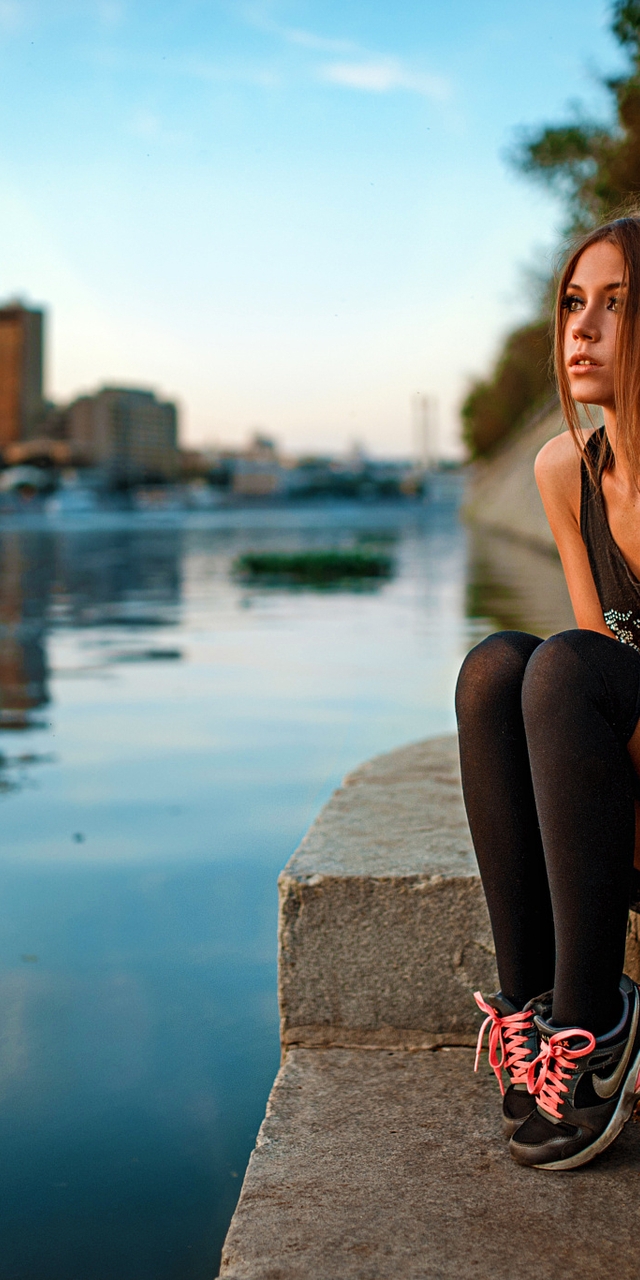 Image: Girl, Kseniya Kokoreva, stockings, sitting, waterfront, water, city, evening, river, photographer, George Chernyadev