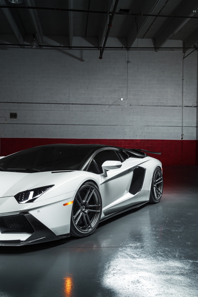 Image: Supercar, garage, white, Lamborghini, Aventador