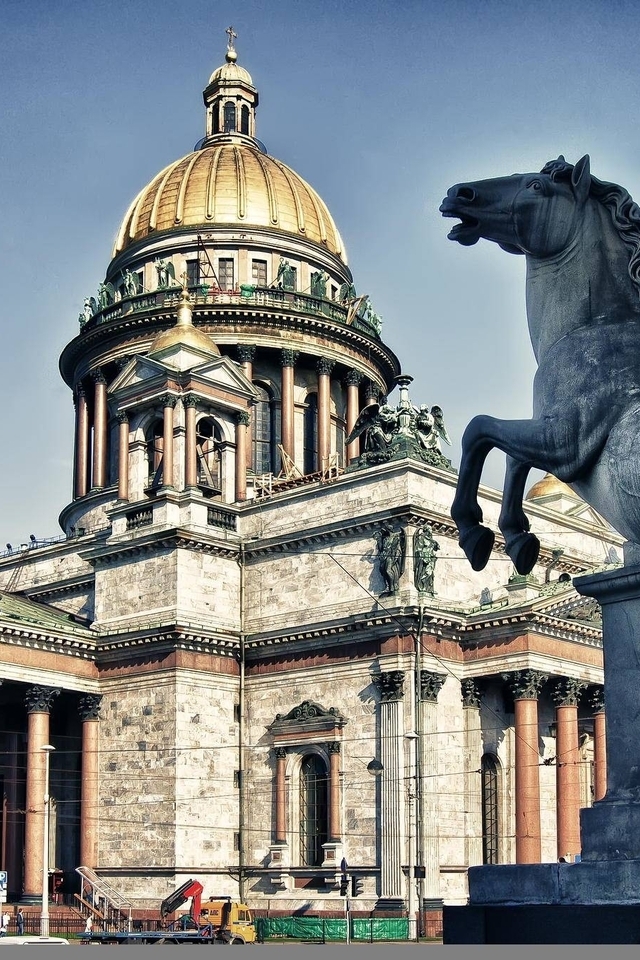 Image: Russia, Saint Petersburg, St. Isaac's Cathedral, statue, horse