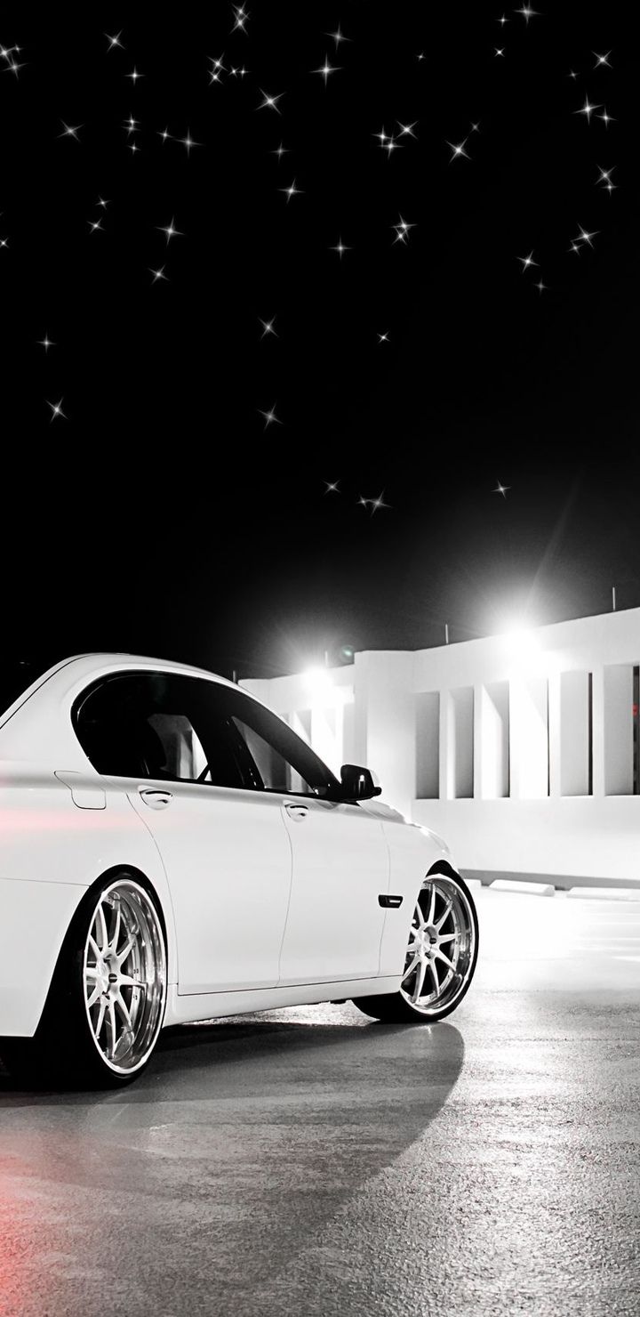 Картинка: BMW 7, белый, ночь, звёзды, свет