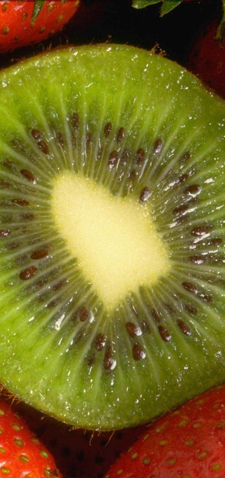 Image: Kiwi, strawberry, garden, Victoria, fruit, berries, summer, vitamins