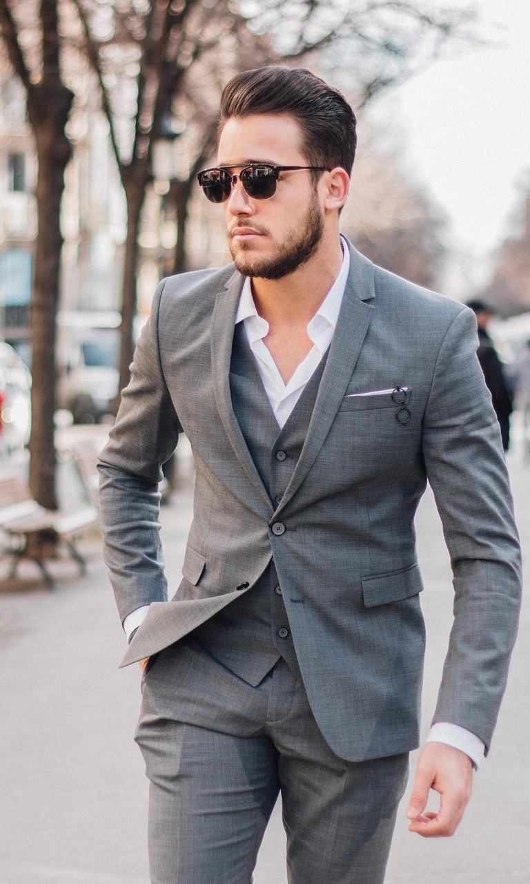 Image: Male, guy, unshaven, suit, glasses, street, sidewalk, goes
