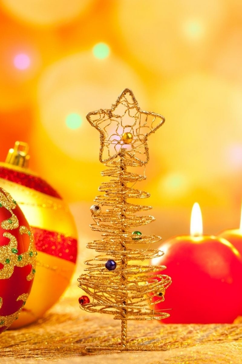 Image: Balls, candles, christmas tree, flare