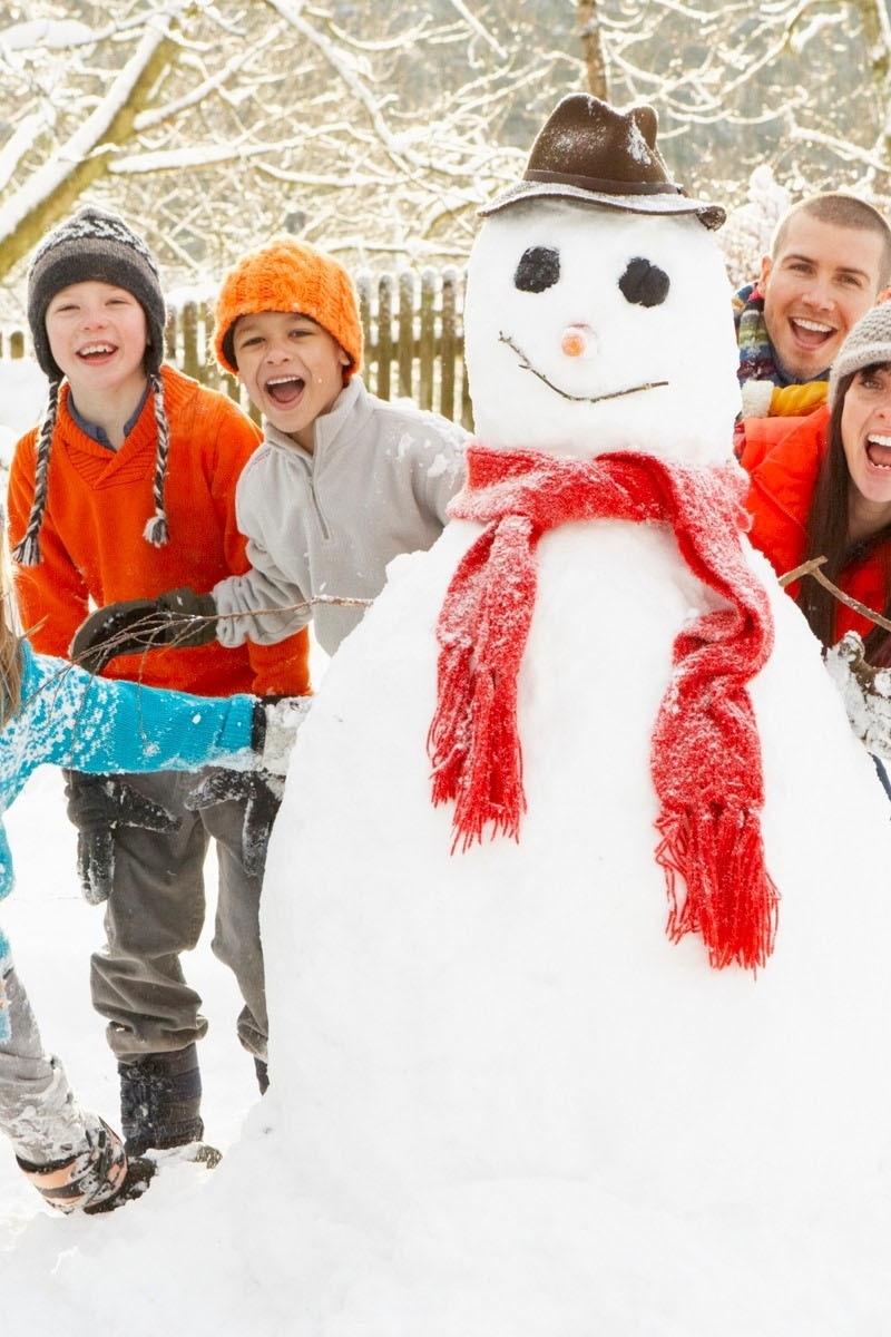 Image: Family, winter, snow, fun, kids, smile, mood