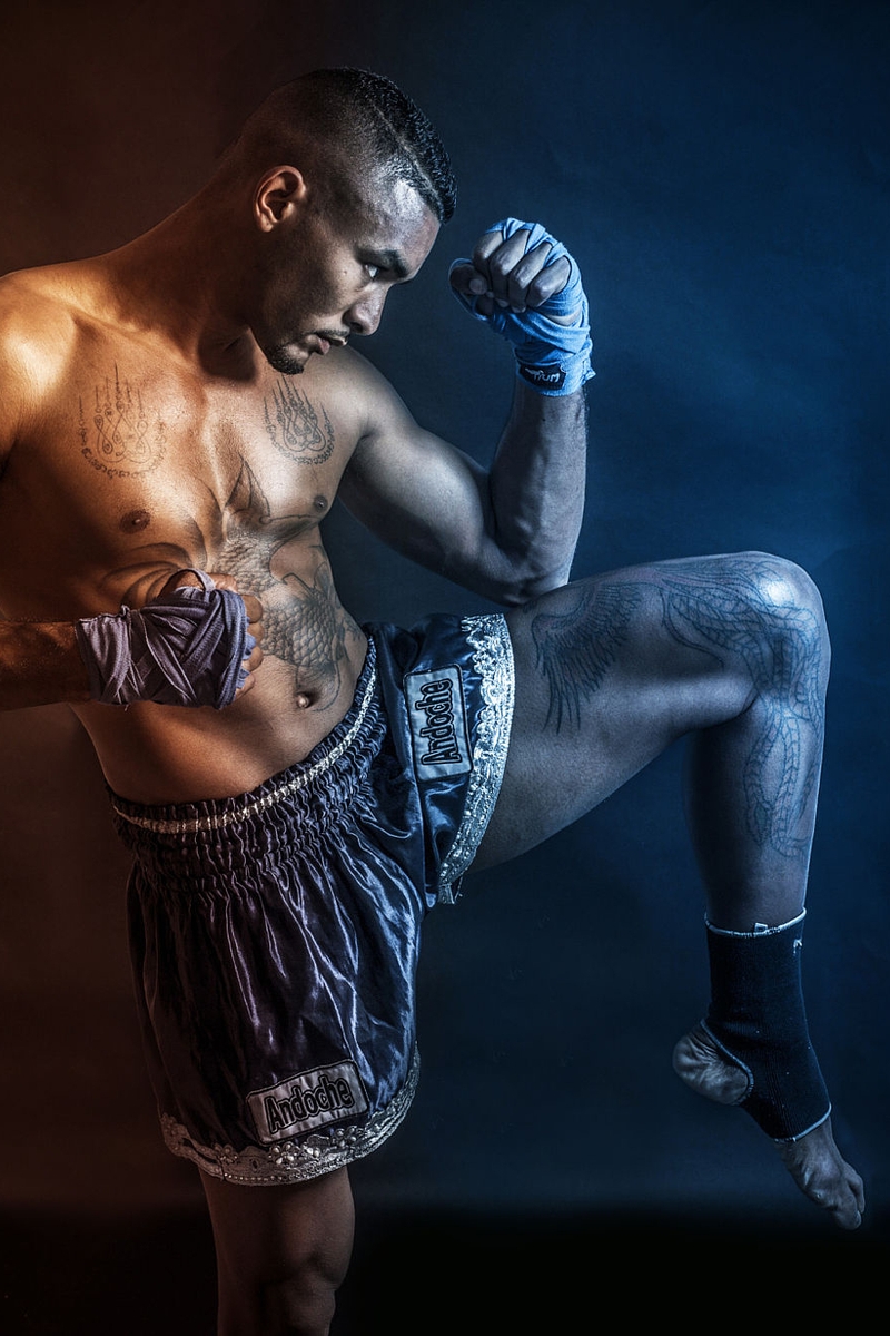 Картинка: Мужчина, мышцы, боец, тайский бокс, спорт, татуировки